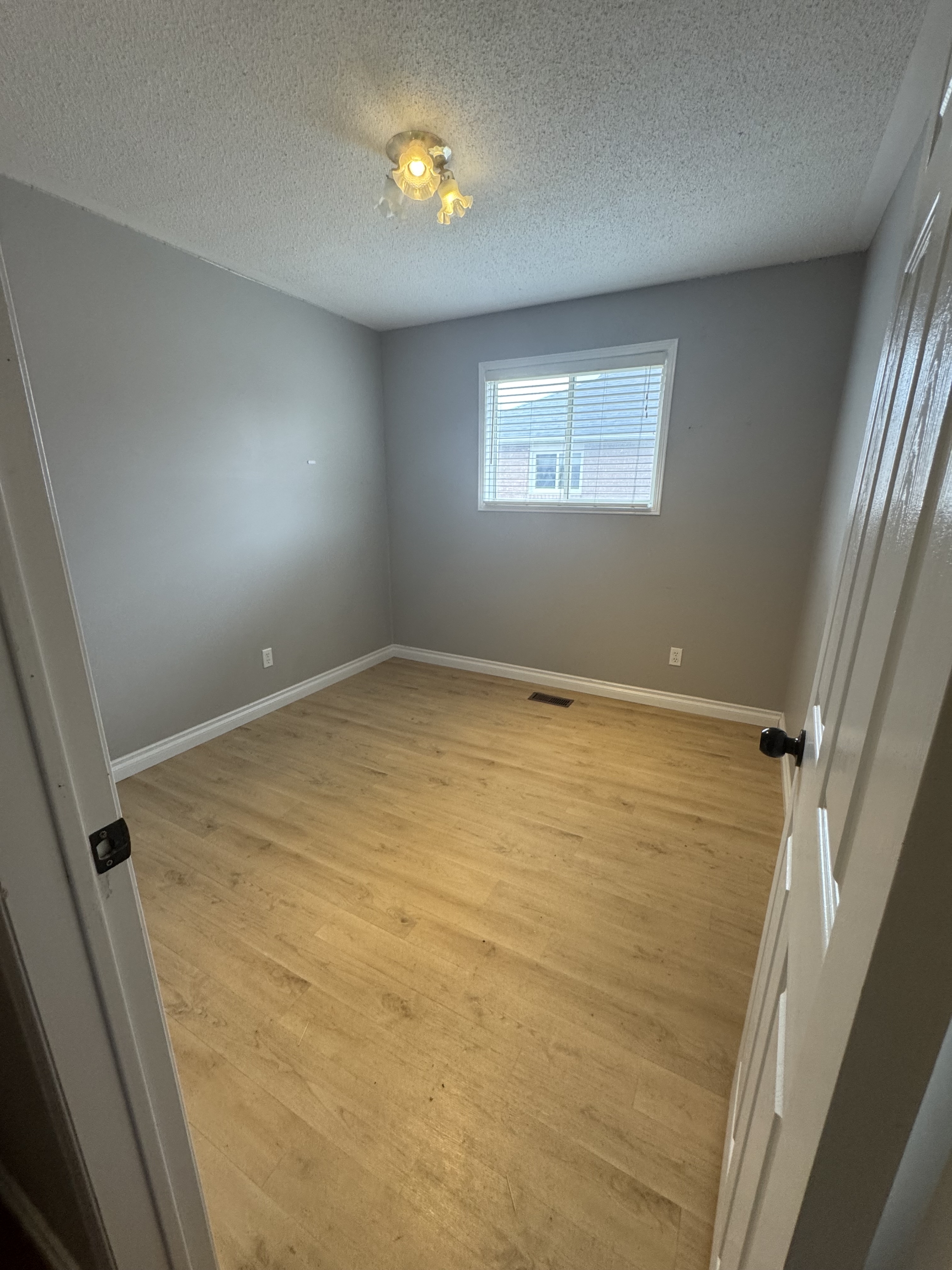 1537 Ravenwood Drive - 2